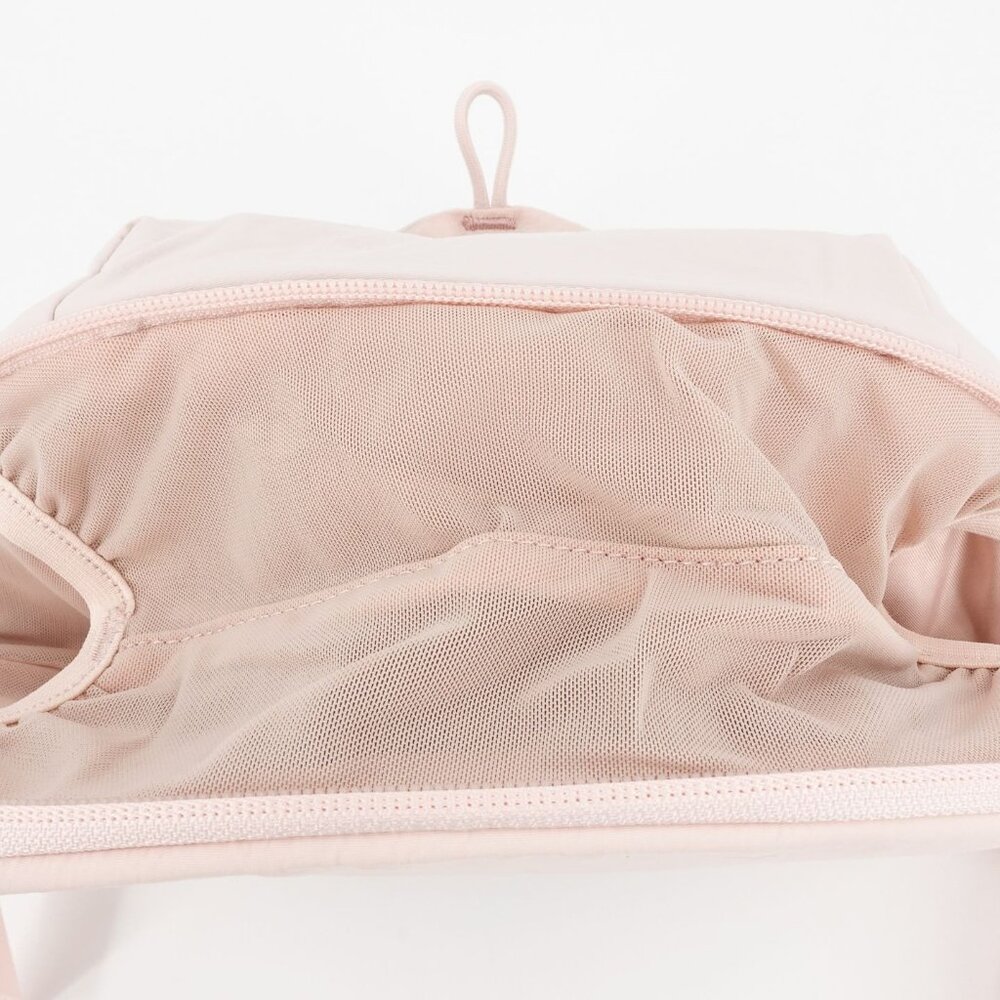 NWT - Lululemon Curved Crossbody 3L Pink OS - Picture 10 of 14